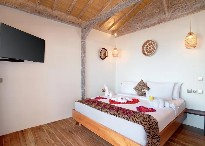 Oceana 1 Bdr On The Lembogan Est Area Villa