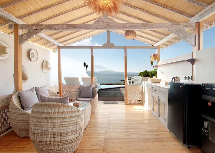 Oceana 1 Bdr On The Lembogan Est Area Villa